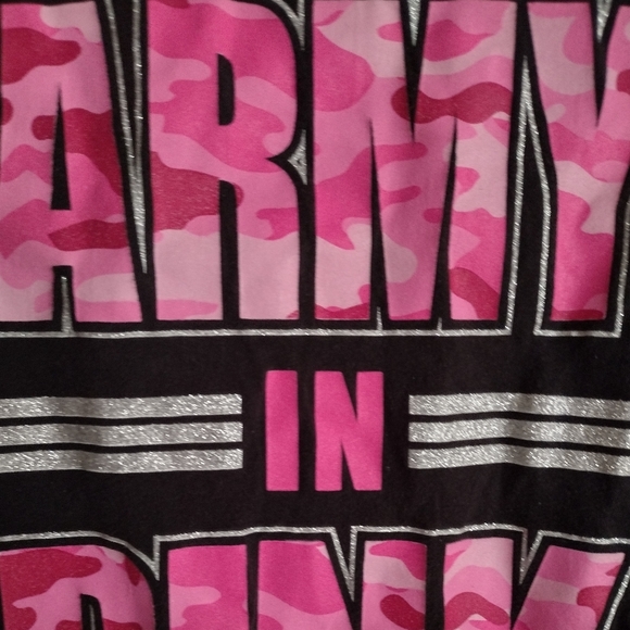 "SOLD 🪖 in PINK" Susan G Komen T-shirt - Picture 5 of 13